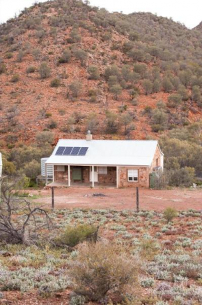 Nudlamutana Hut - Vulkathunha-Gammon Ranges National Park